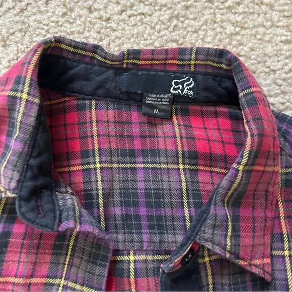 FOX button down plaid flannel shirt red & black M medium - Picture 5 of 9